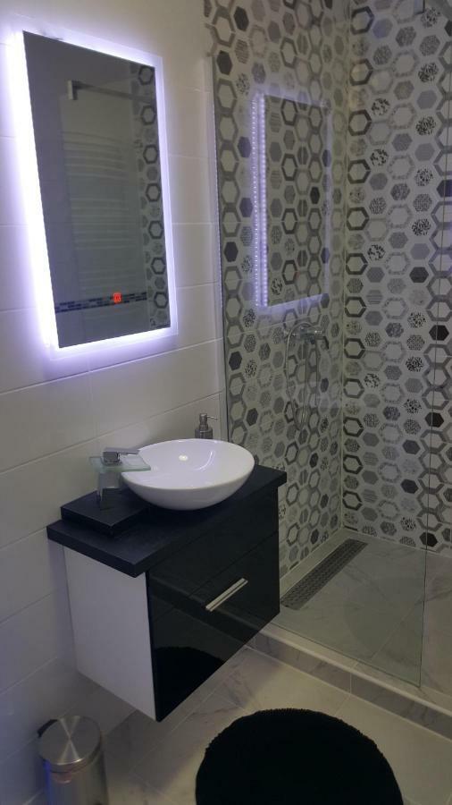 Gutenberg Utca Apartman Сегед Экстерьер фото